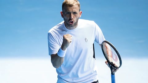 活塞队史35+10+10场次：康宁汉姆2场，其他球员合计2场